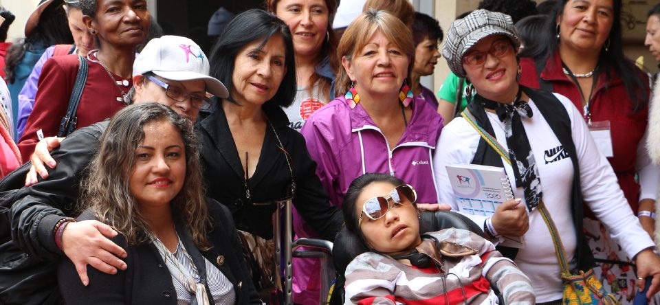 Grupo de mujeres cuidadoras