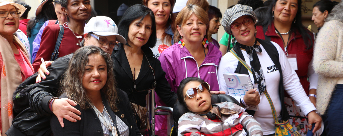 Grupo de mujeres cuidadoras