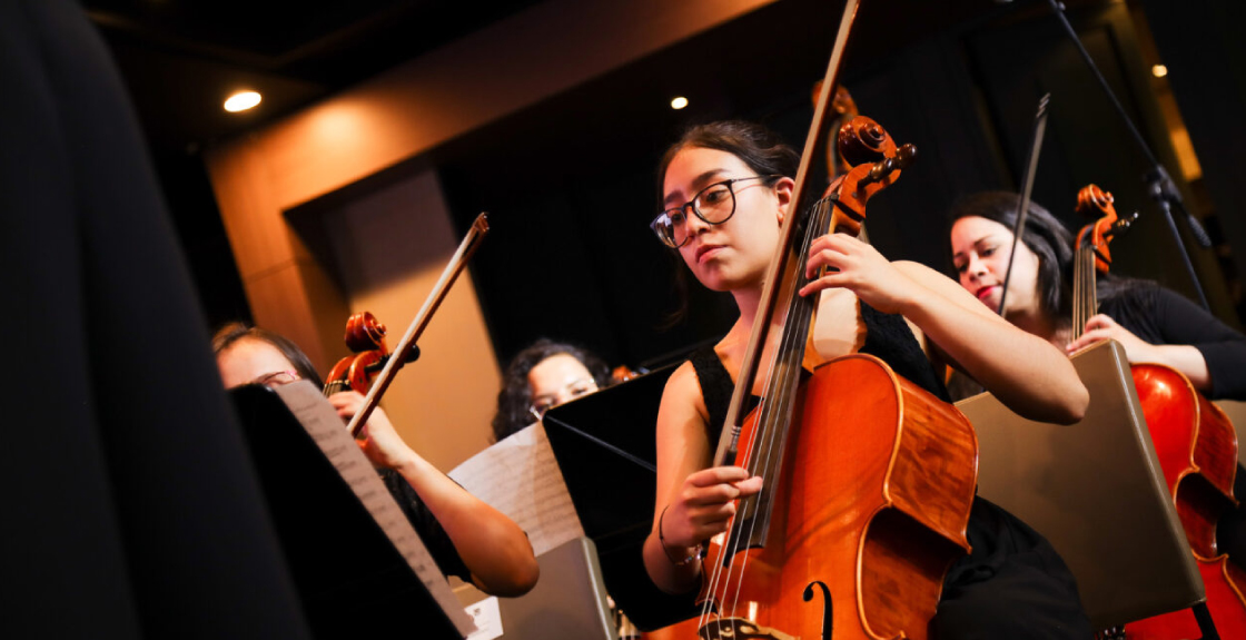 Banda Sinfónica Juvenil en la Manzana del Cuidado de San Cristóbal Juan Rey