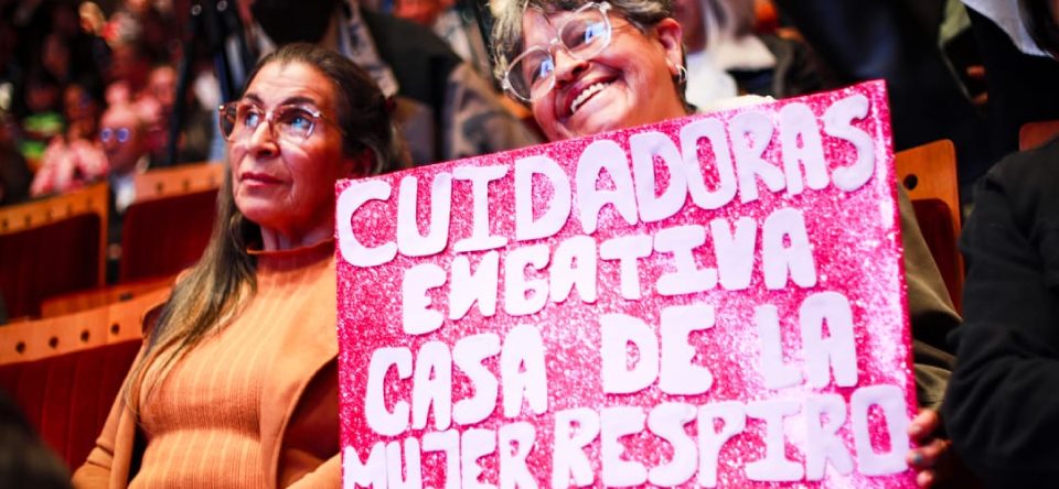 Mujeres cuidadoras de casa de respiro