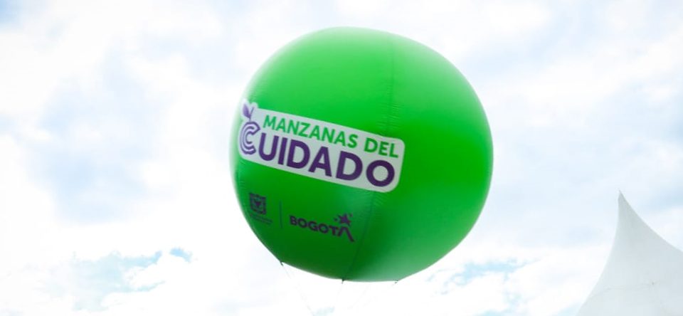 Globo aéreo de Manzanas del Cuidado