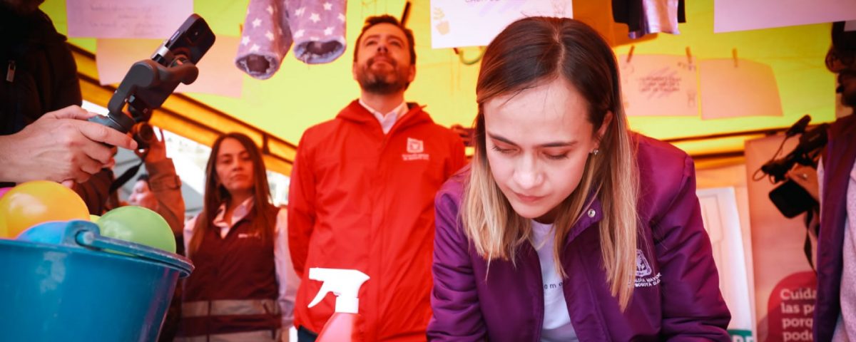 Laura Tami Leal Secretaria de la Mujer de Bogotá y el Alcalde Mayor Carlos Fernando Galán