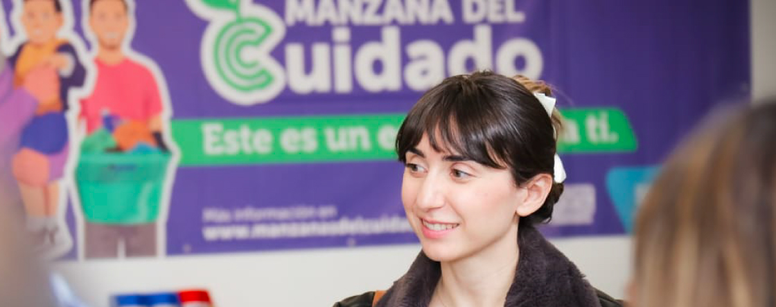 Visitante de manzana del cuidado